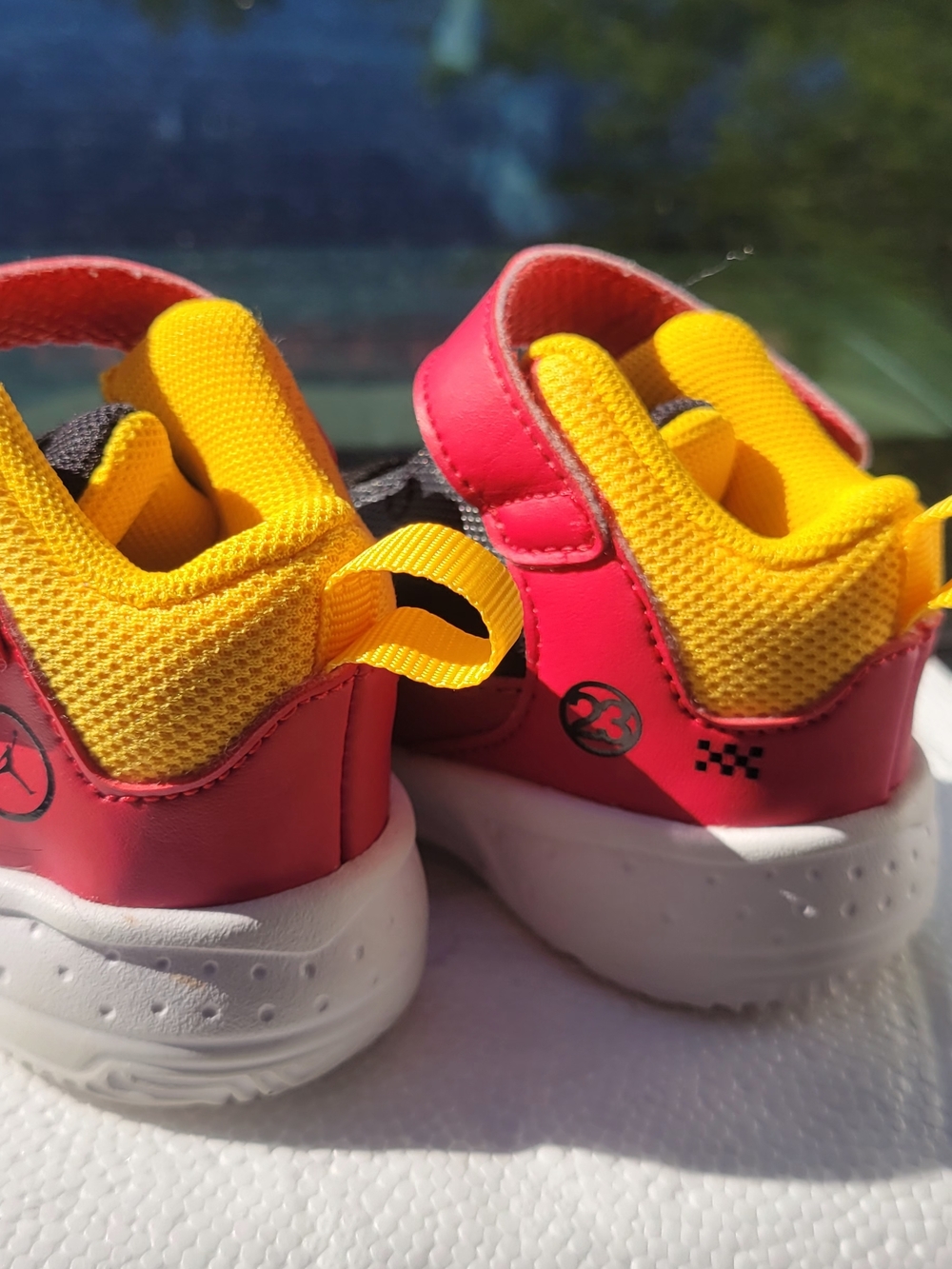 N8ke Jordan Kids Black, Red & Yellow Sneaker Shoes 4c - Picture 4 of 9